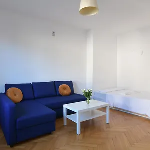  Апартаменты Wilcza 3 - Dla 4 Osob - 260m Do Ambasady - Duzy Balkon Od Strony Dziedzinca - Wifi - Good