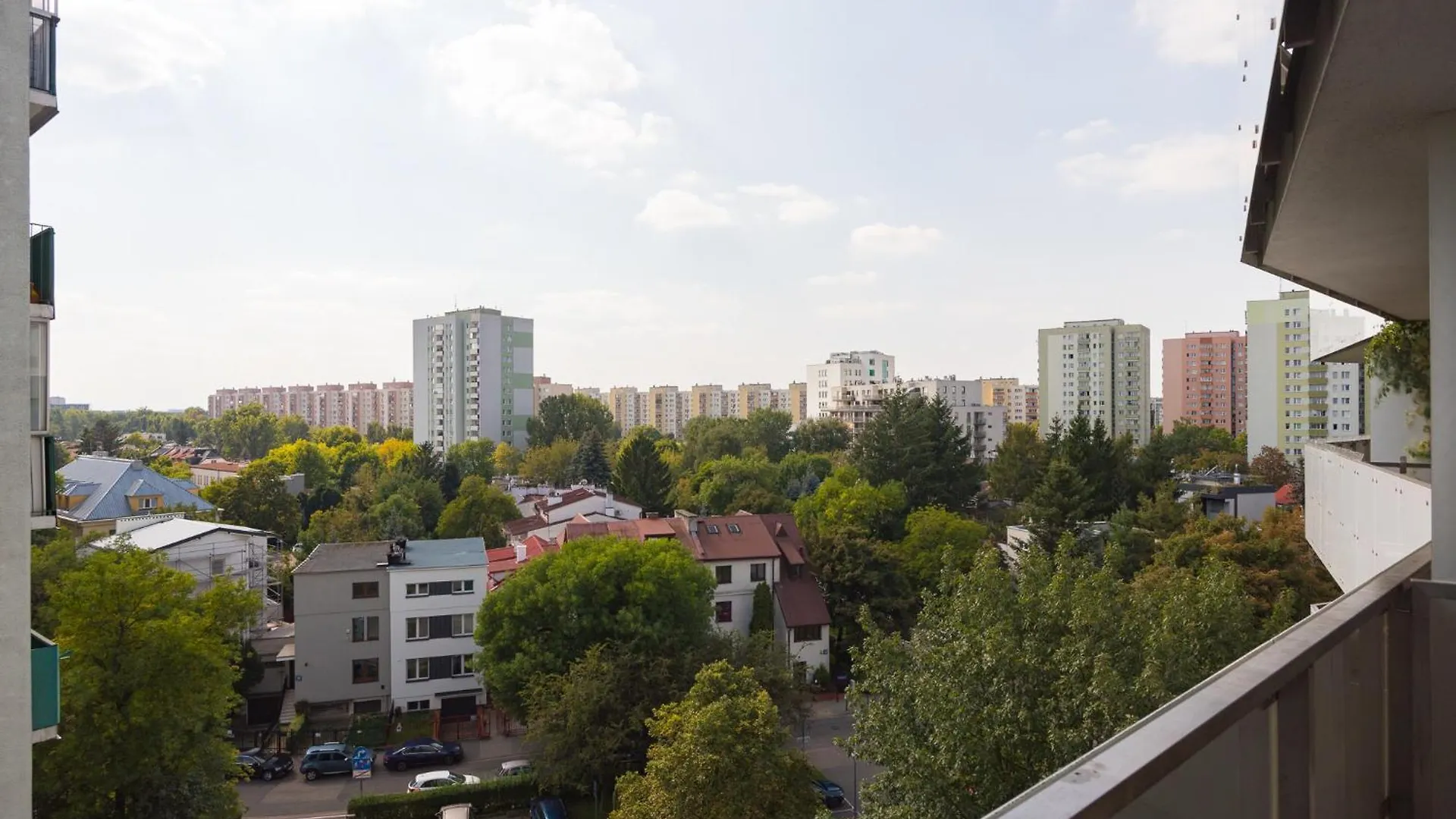 Metro Wilanowska Aparts Варшава Апартаменты